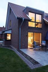 Blaue Stunde im Haus Leichte Brise