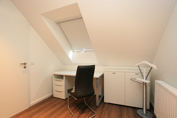 Schlafzimmer DG